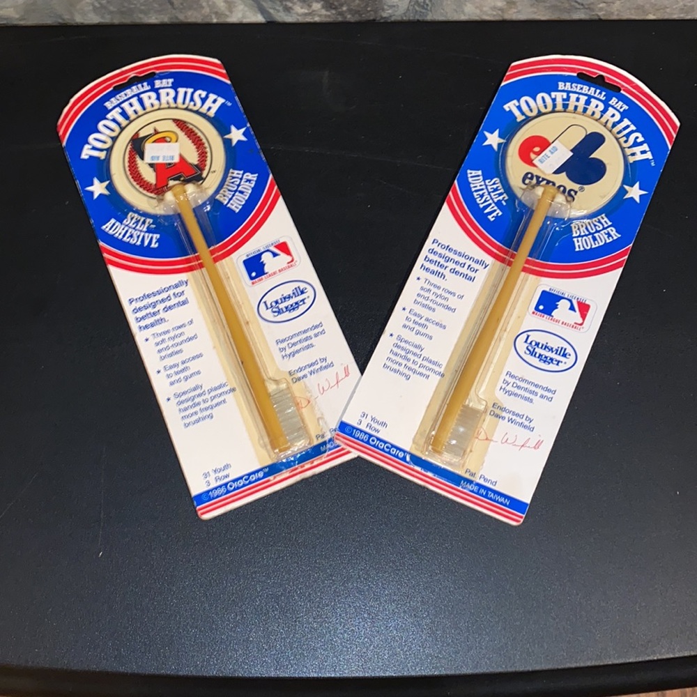 Vintage 1986 MLB baseball bat toothbrush. Pair. NWT